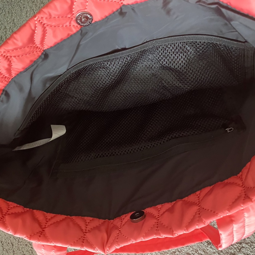 Fabletics Quilted Tote - Picture 5 of 5